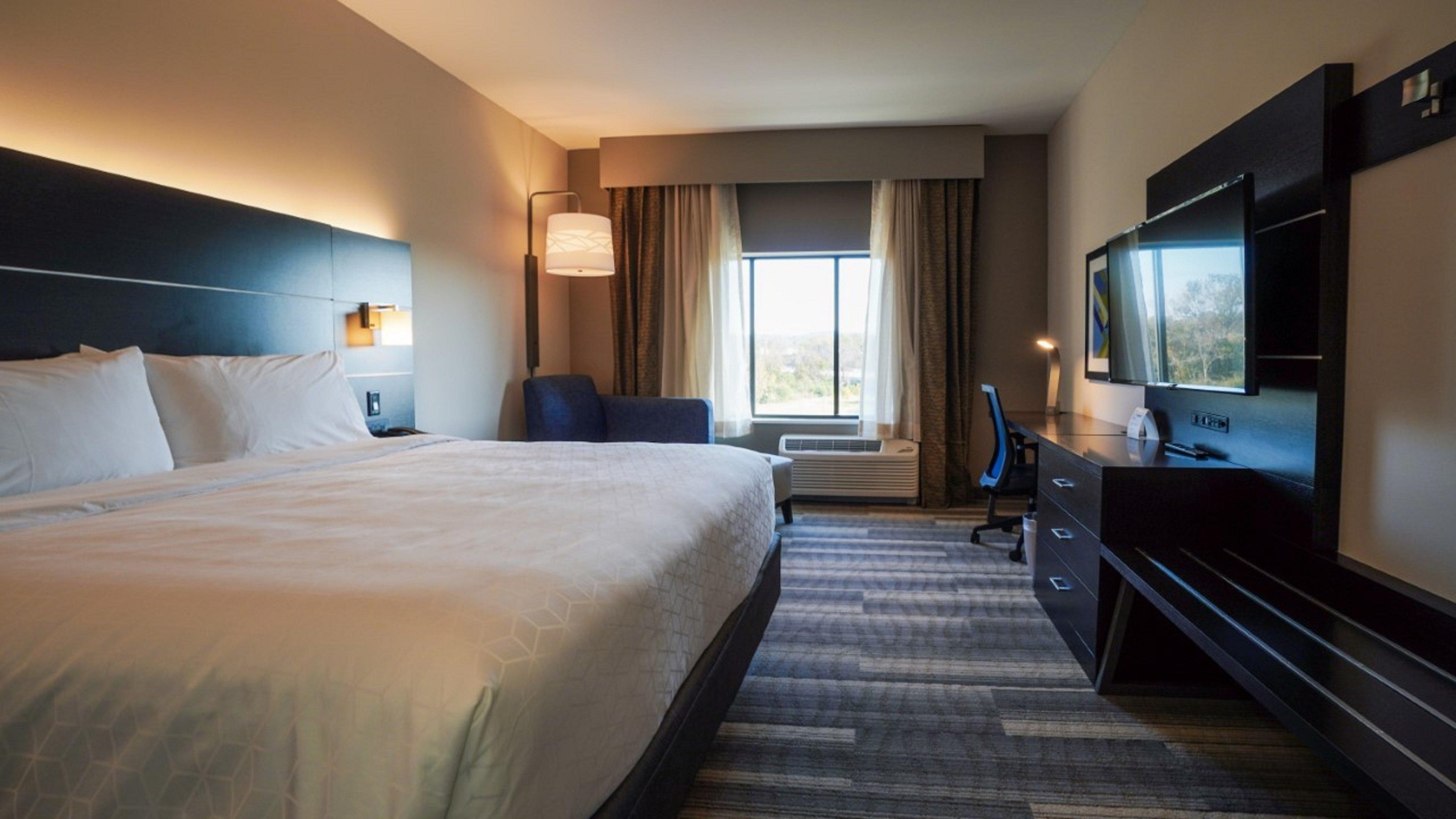 Holiday Inn Express & Suites Franklin - Berry Farms By Ihg Exterior photo