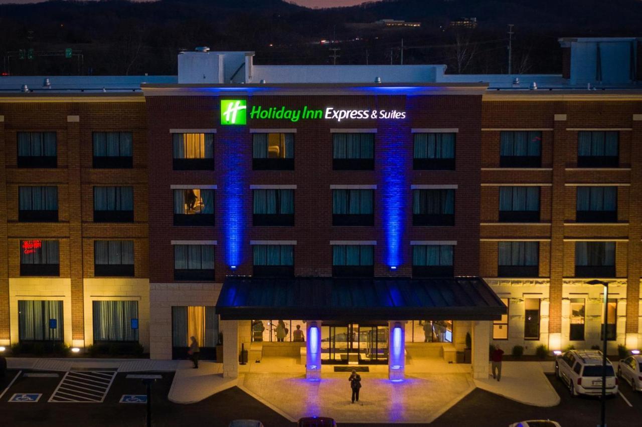Holiday Inn Express & Suites Franklin - Berry Farms By Ihg Exterior photo
