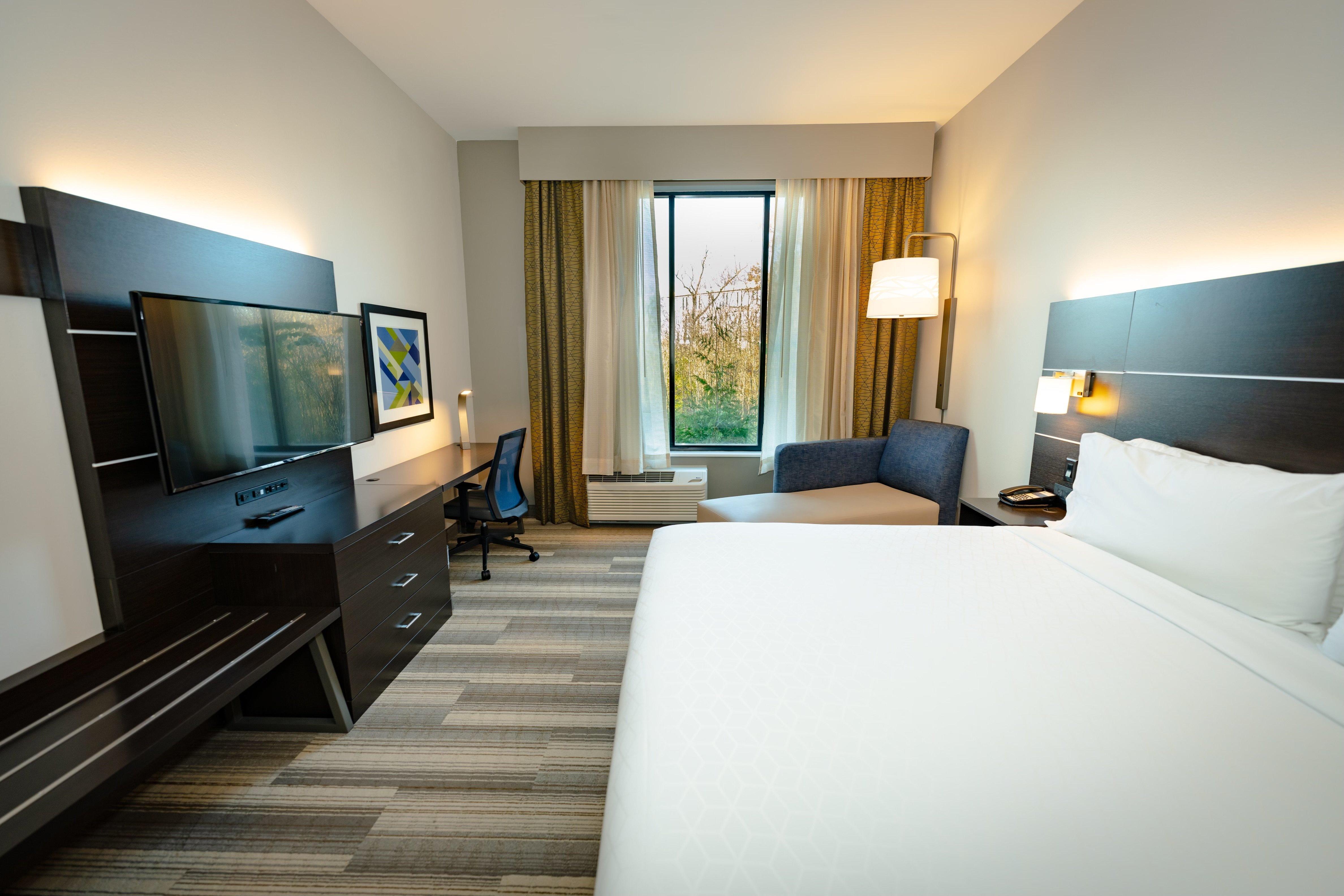 Holiday Inn Express & Suites Franklin - Berry Farms By Ihg Exterior photo