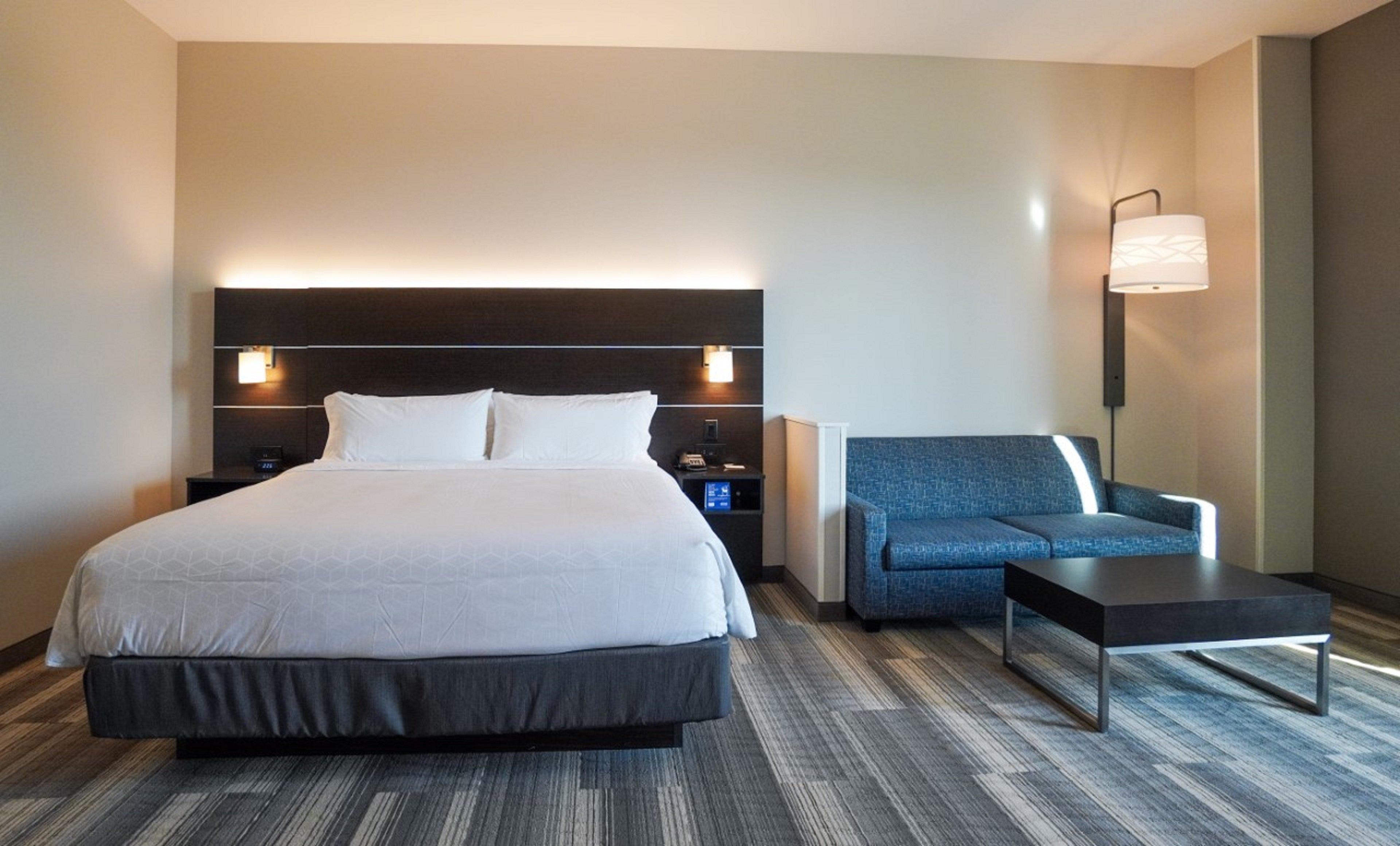 Holiday Inn Express & Suites Franklin - Berry Farms By Ihg Exterior photo