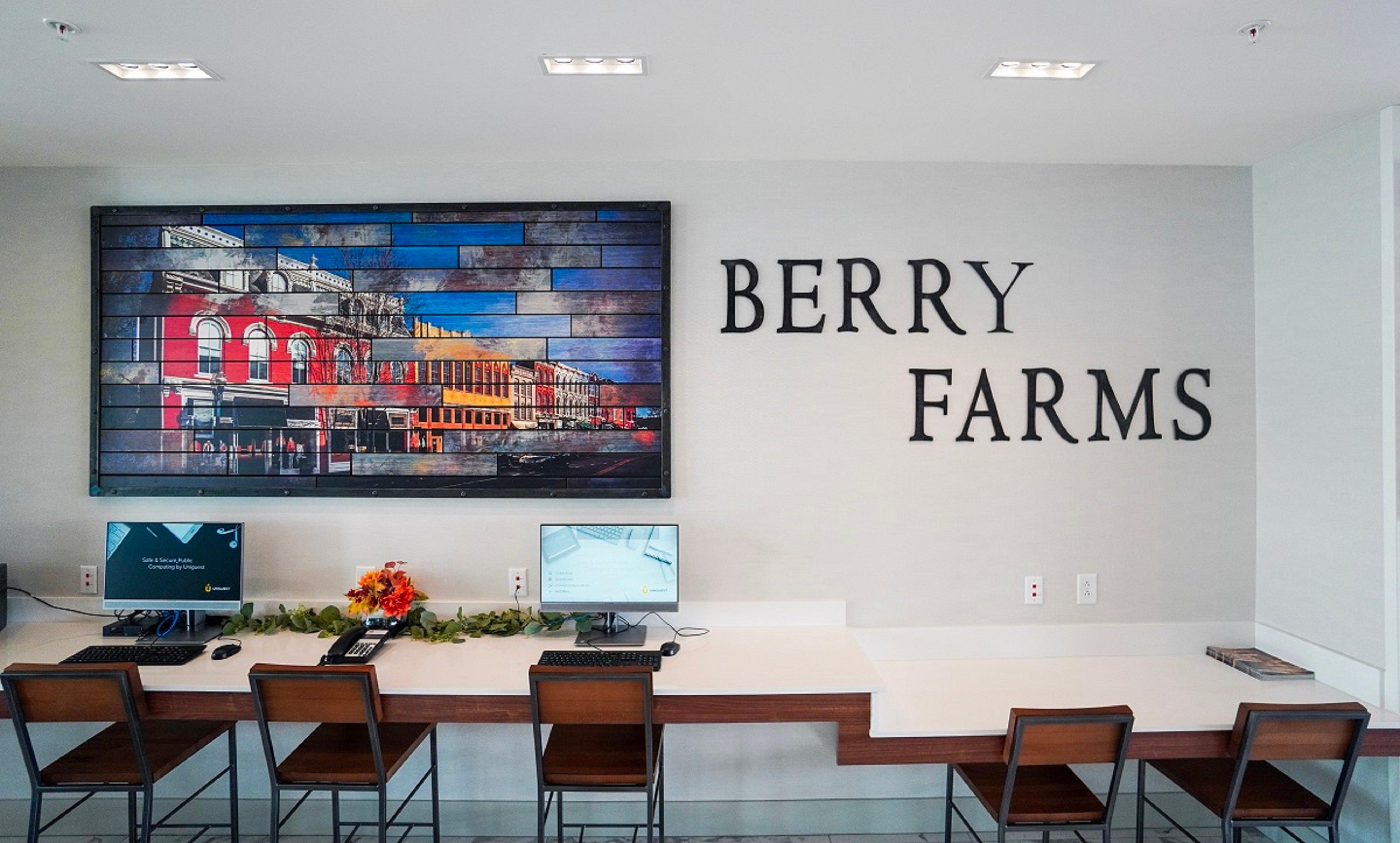 Holiday Inn Express & Suites Franklin - Berry Farms By Ihg Exterior photo