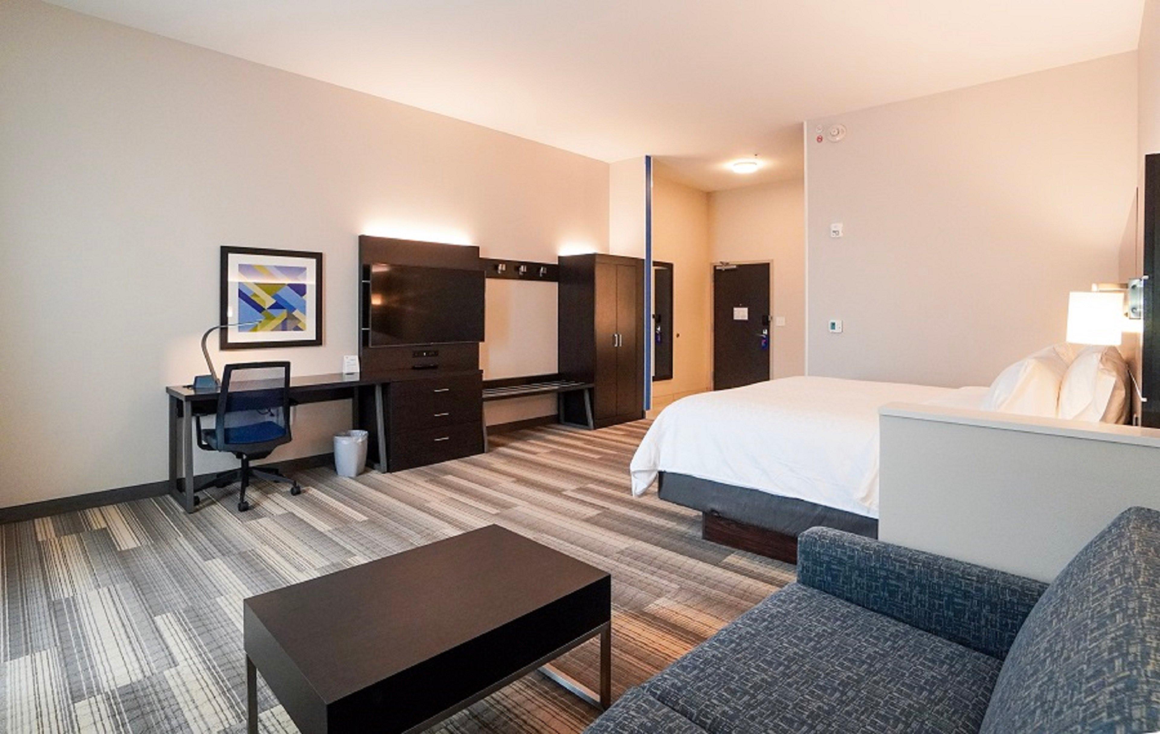 Holiday Inn Express & Suites Franklin - Berry Farms By Ihg Exterior photo