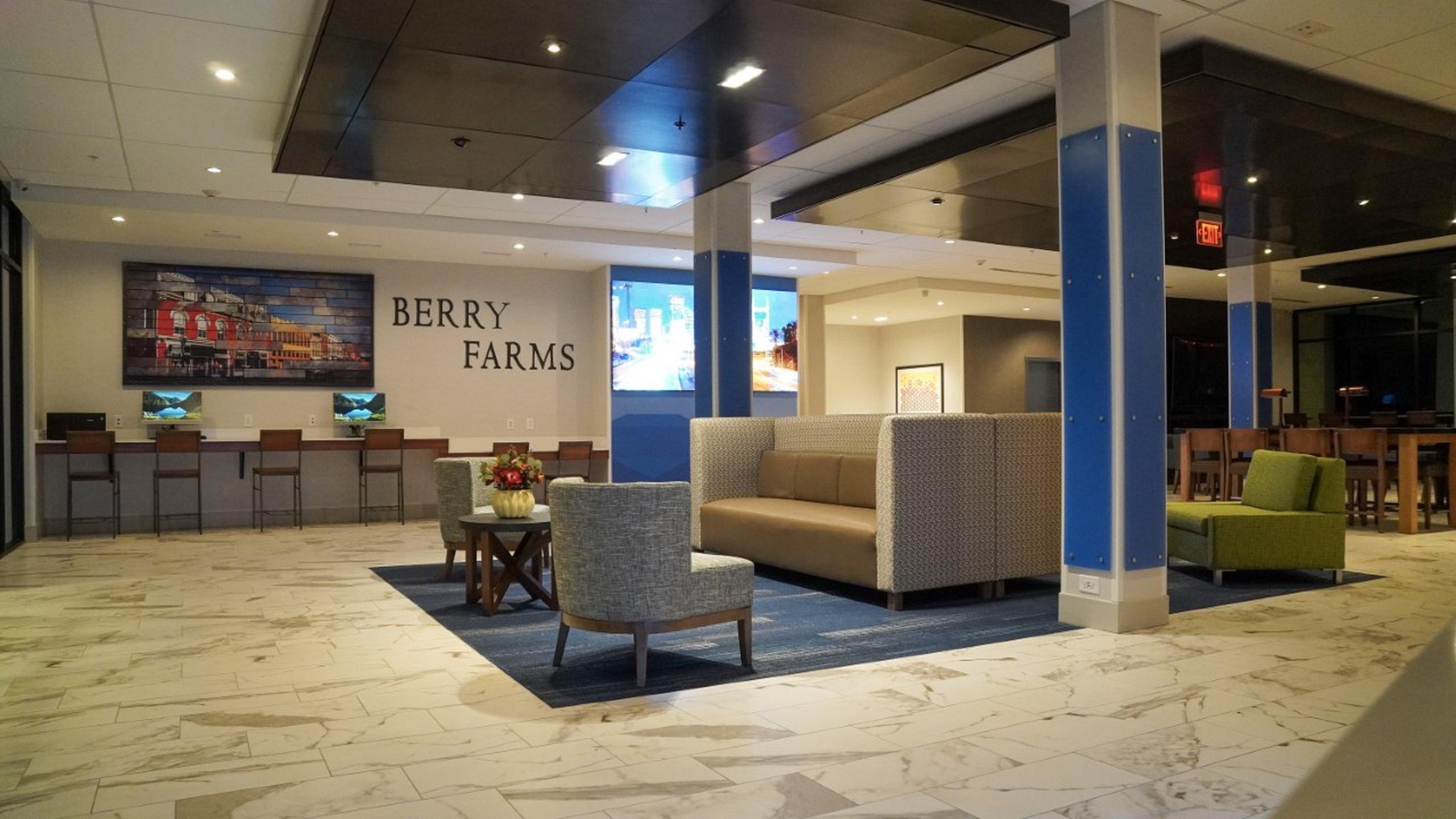 Holiday Inn Express & Suites Franklin - Berry Farms By Ihg Exterior photo