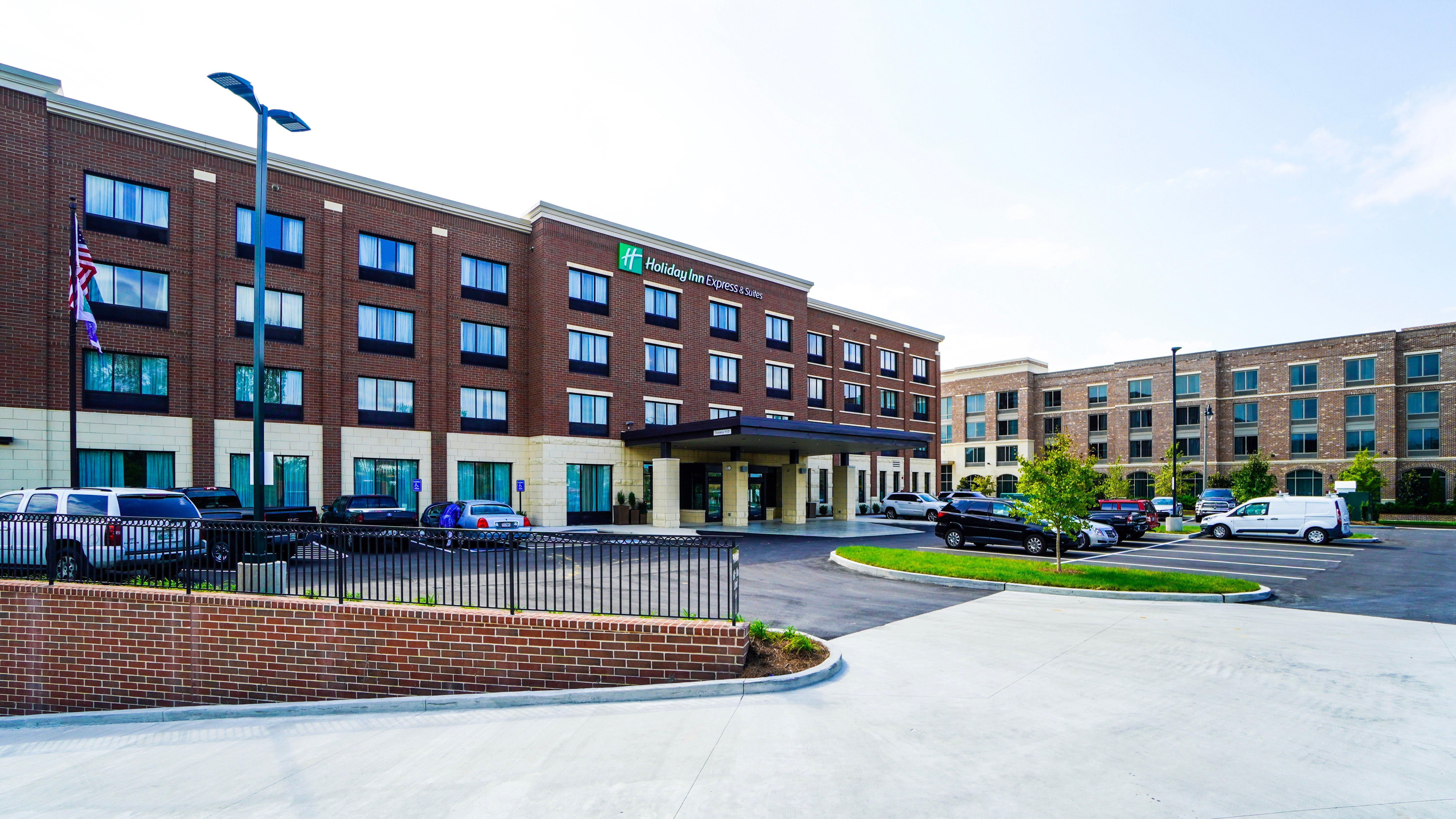 Holiday Inn Express & Suites Franklin - Berry Farms By Ihg Exterior photo