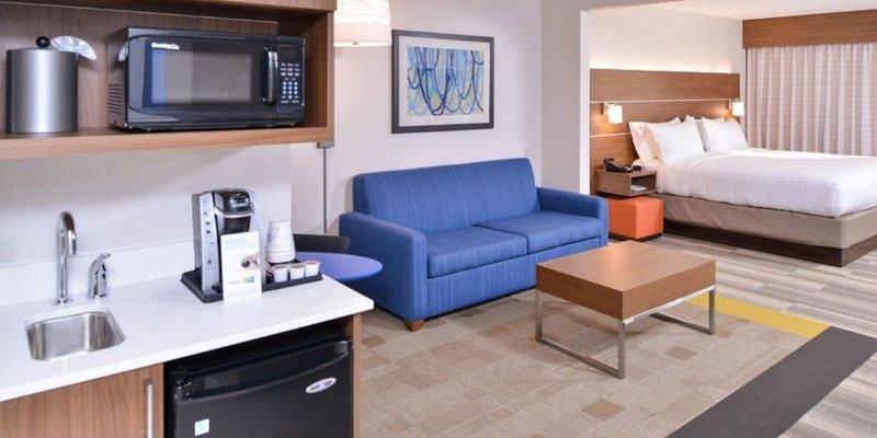 Holiday Inn Express & Suites Franklin - Berry Farms By Ihg Exterior photo